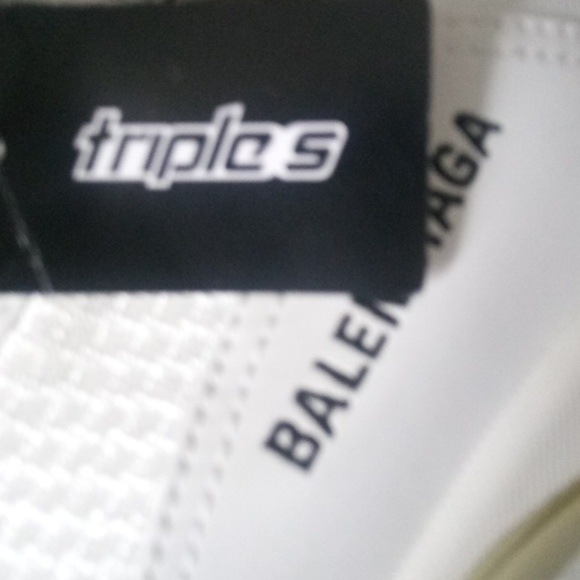 Balenciaga triple s sneaker - Picture 7 of 7